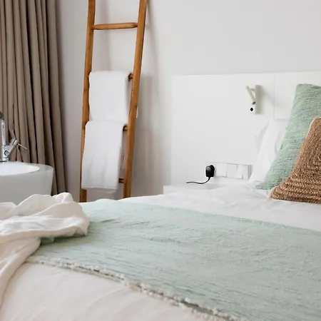 Els Pins & - Emar Otel 4*