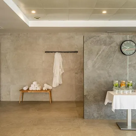艾尔斯皮茵斯度假酒店及spa 4*